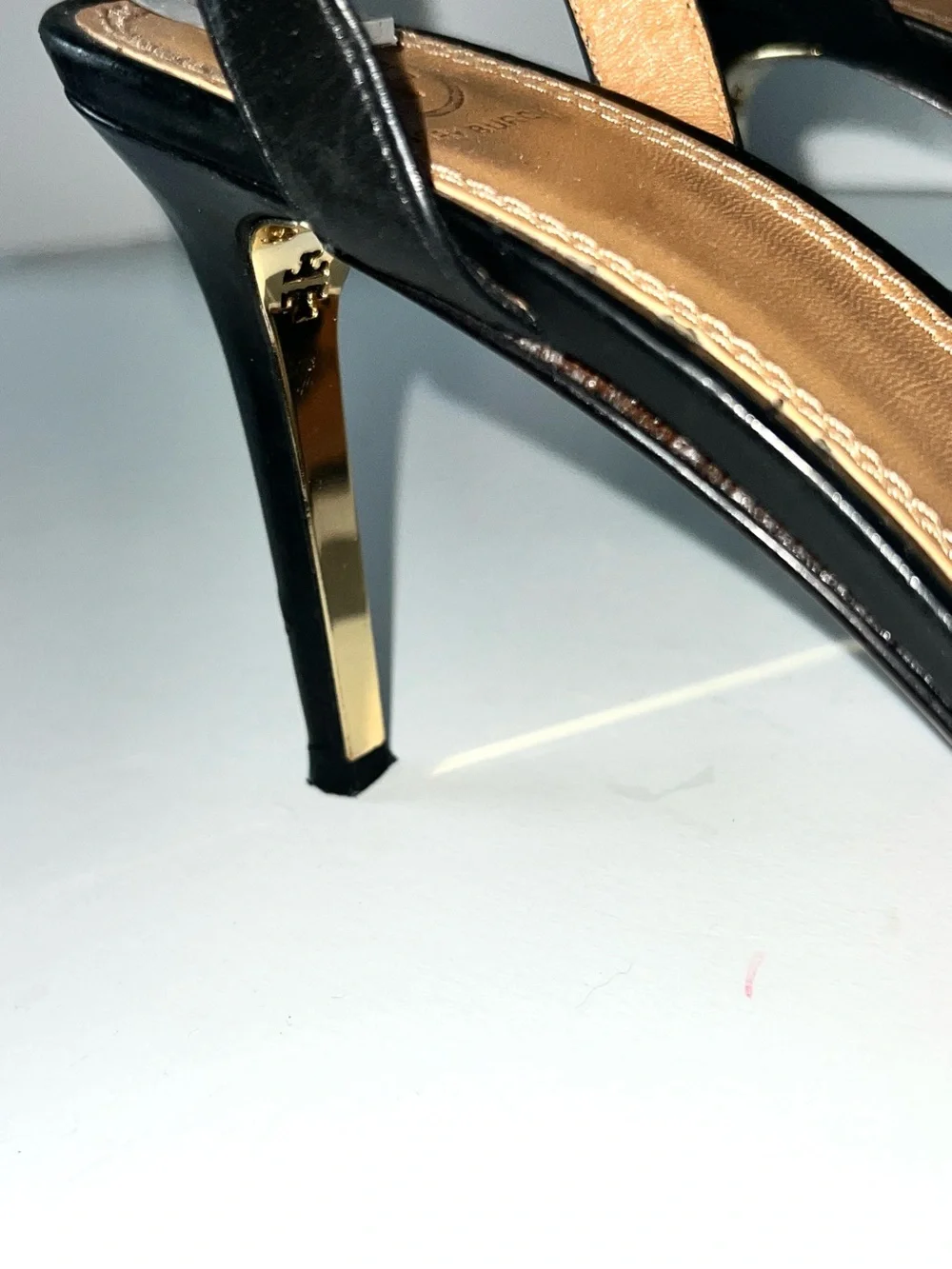 Tory Burch Elana black leather strappy heel sandal Sz 9